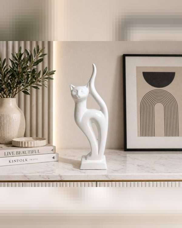 Statua Gatto Elegante in Ceramica Bianca – Scultura Stilizzata Moderna